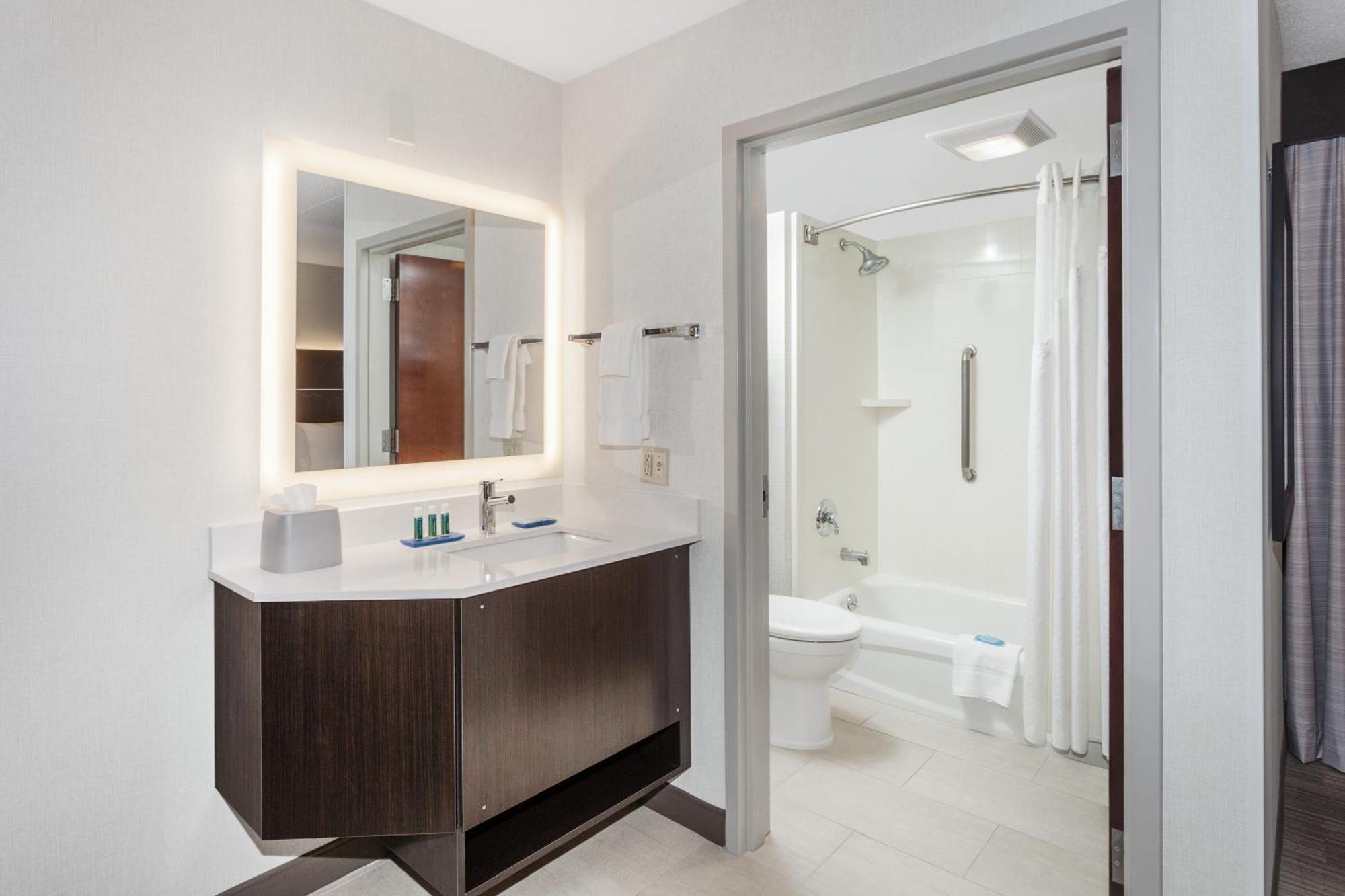 Holiday Inn Express South Portland By Ihg Экстерьер фото