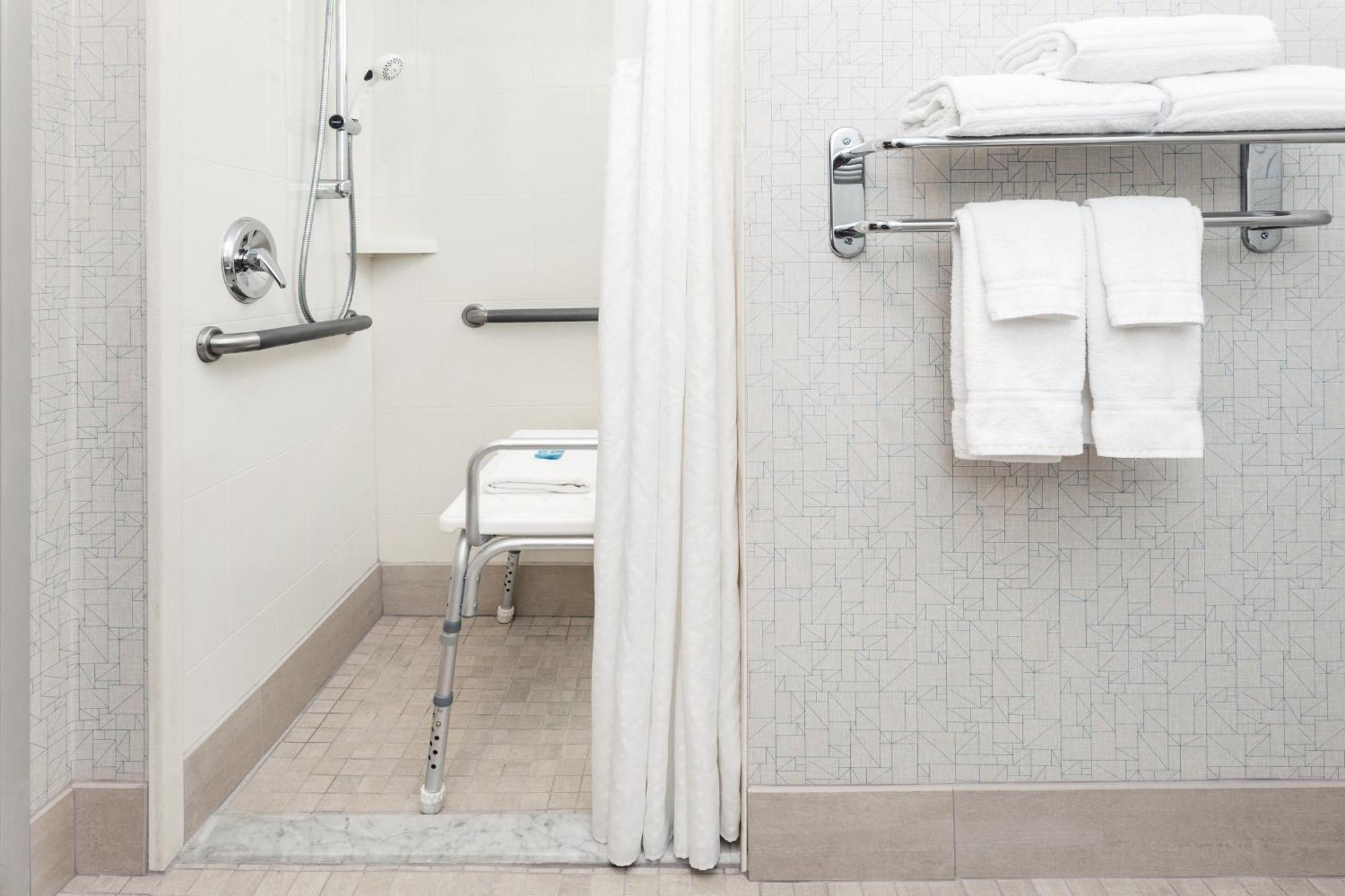 Holiday Inn Express South Portland By Ihg Экстерьер фото